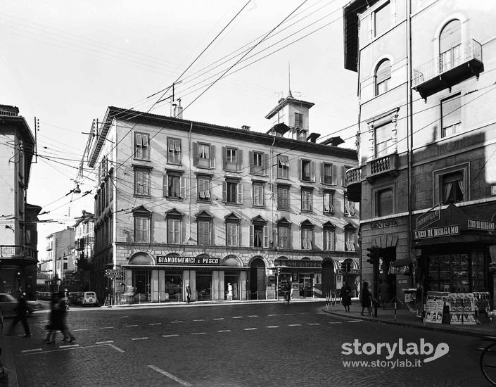 Largo Cinque Vie