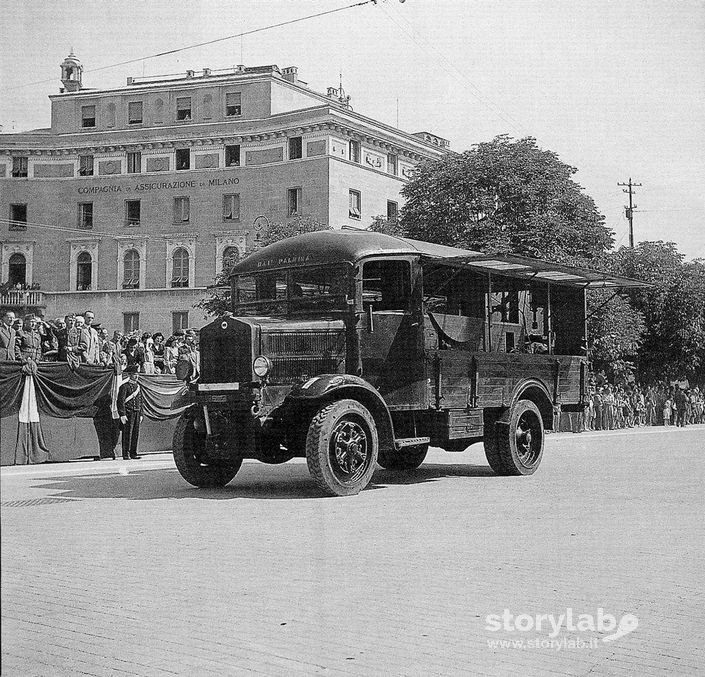 Bergamo - Piazza Matteotti Anni 50