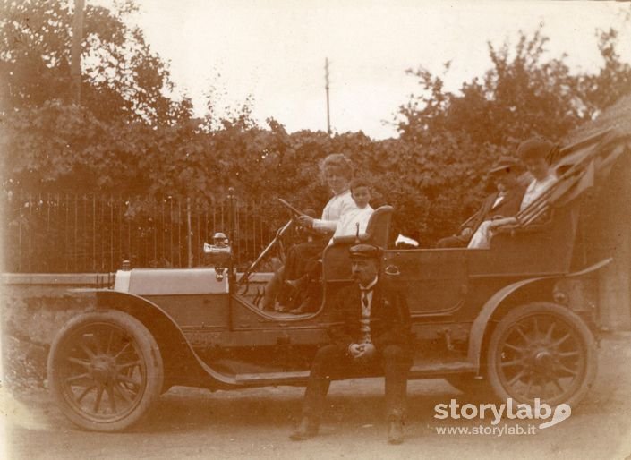 Automobile Esperia