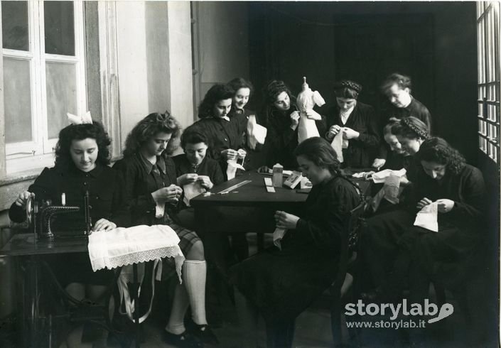 Lezione Di Economia Domestica Al Sarpi