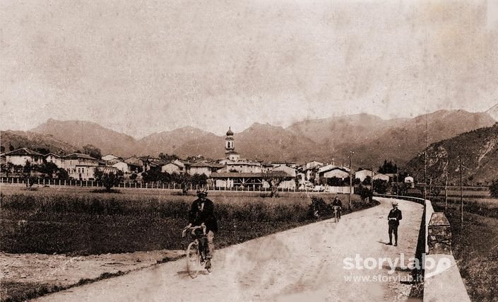 1-Rovetta-Entrata In Paese Da Clusone