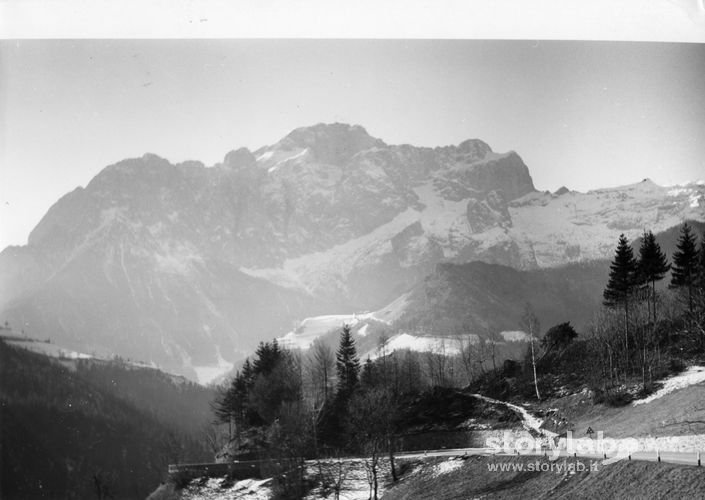Veduta Del Massiccio Della Presolana Dalla Strada Verso La Cantoniera Della Presolana