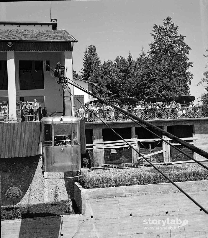 Funivia In Partenza