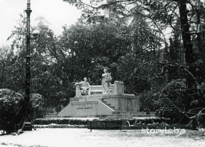 Monumento A Gaetano Donizetti